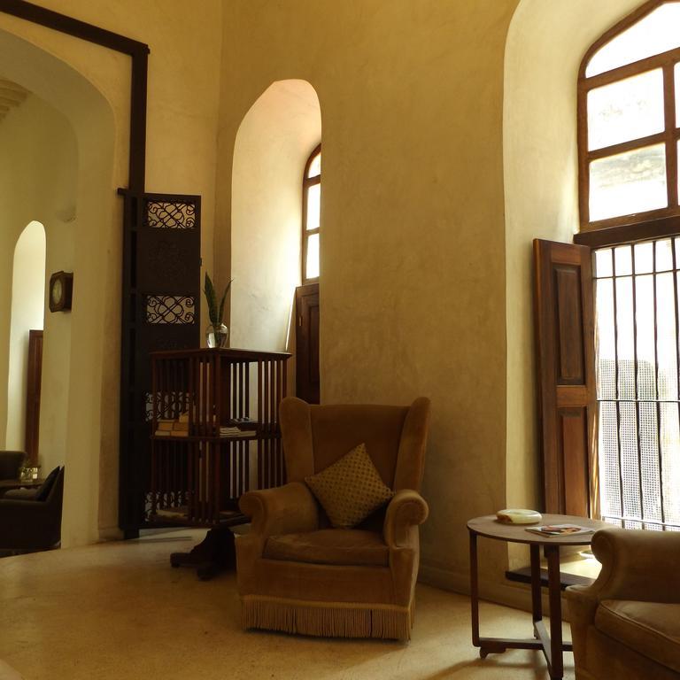 Mashariki Palace Hotel ザンジバルシティ エクステリア 写真