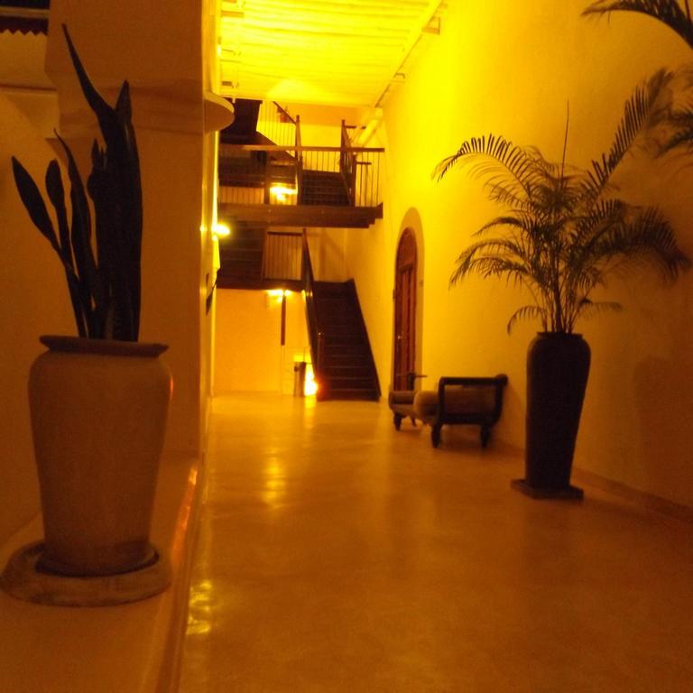 Mashariki Palace Hotel ザンジバルシティ エクステリア 写真